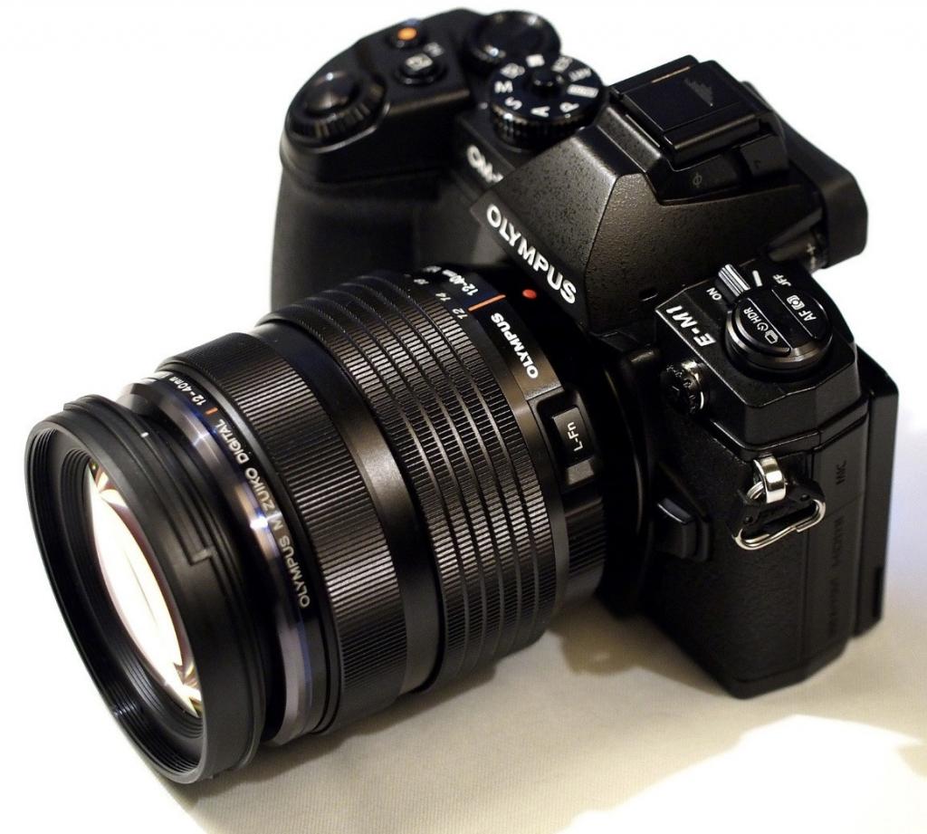 OLYMPUS ミラーレス一眼カメラ OM-D E-M1 MarkII 12-40mm F2.8 プロ